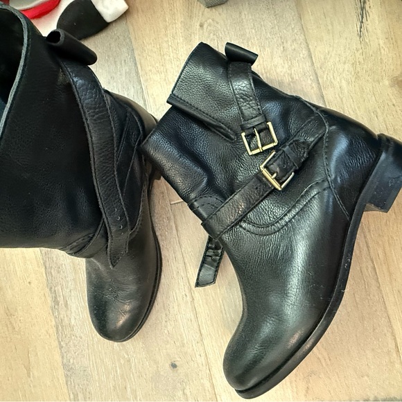 Kate Spade, size 8.5 M black leather boots. - Picture 1 of 1